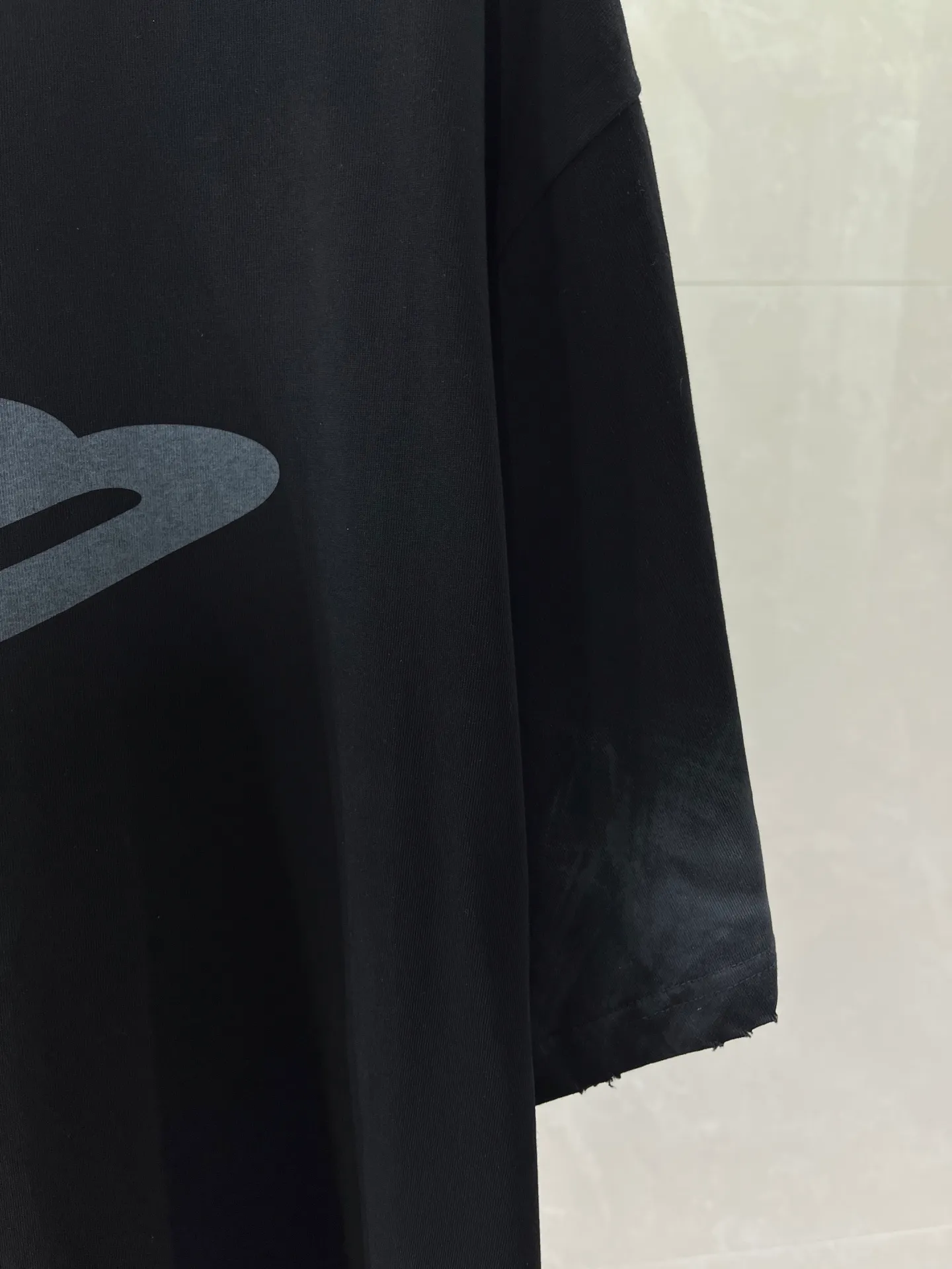 】P115💰 -BALENCIAGA-3B T 300 . 。 3B stencil ， ， Retro ， 、 、Breathable ， ， ， ， Breathable ， 。 ， ， 。 ， ， 。 ， ， ; 、 、 。 ， ， 。 ， Retro os Same Style ：Black Size：XS-L 8963